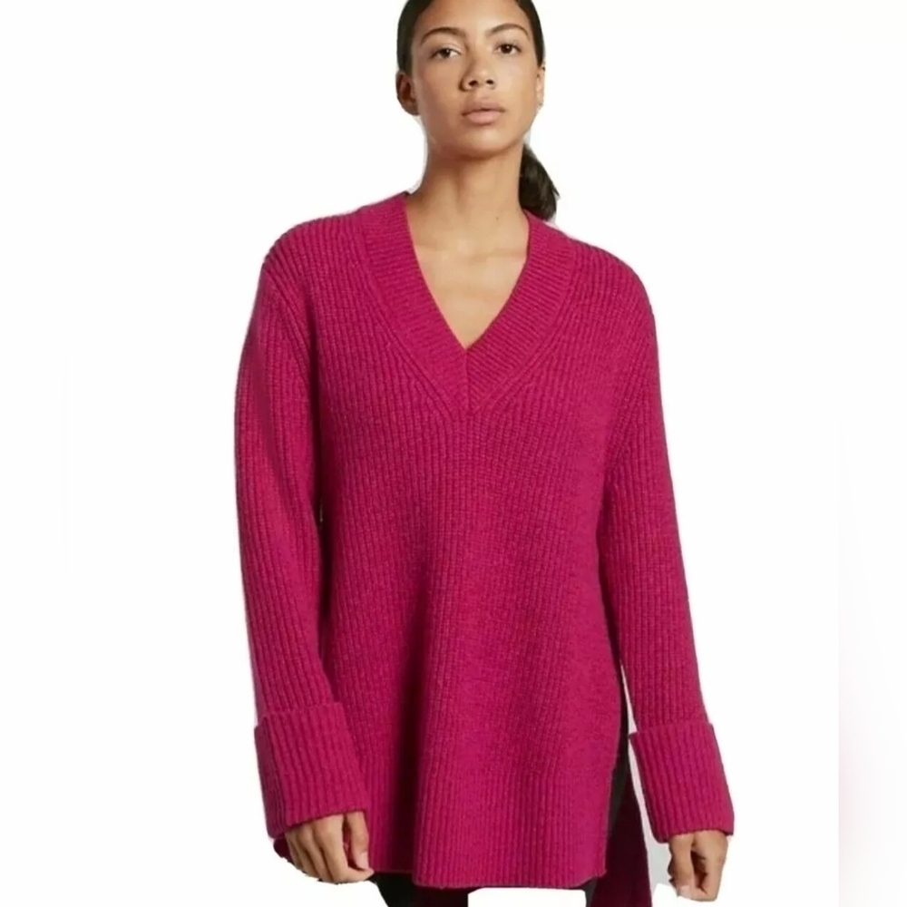 NWT Athleta Shasta Wool Blend V-Neck Sweater Splits Side Oversised Fit Size XS